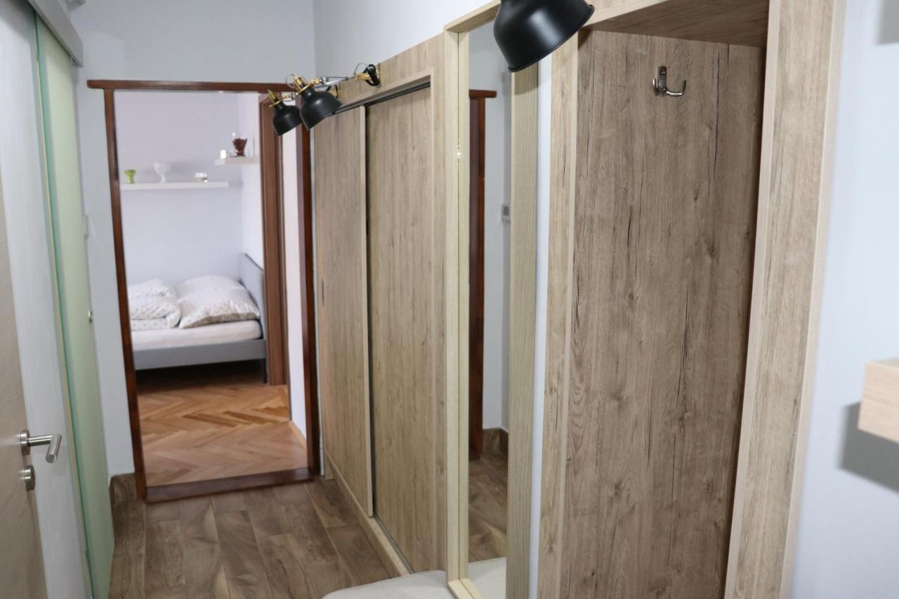 Petofi Apartman Apartment Сегед Екстериор снимка